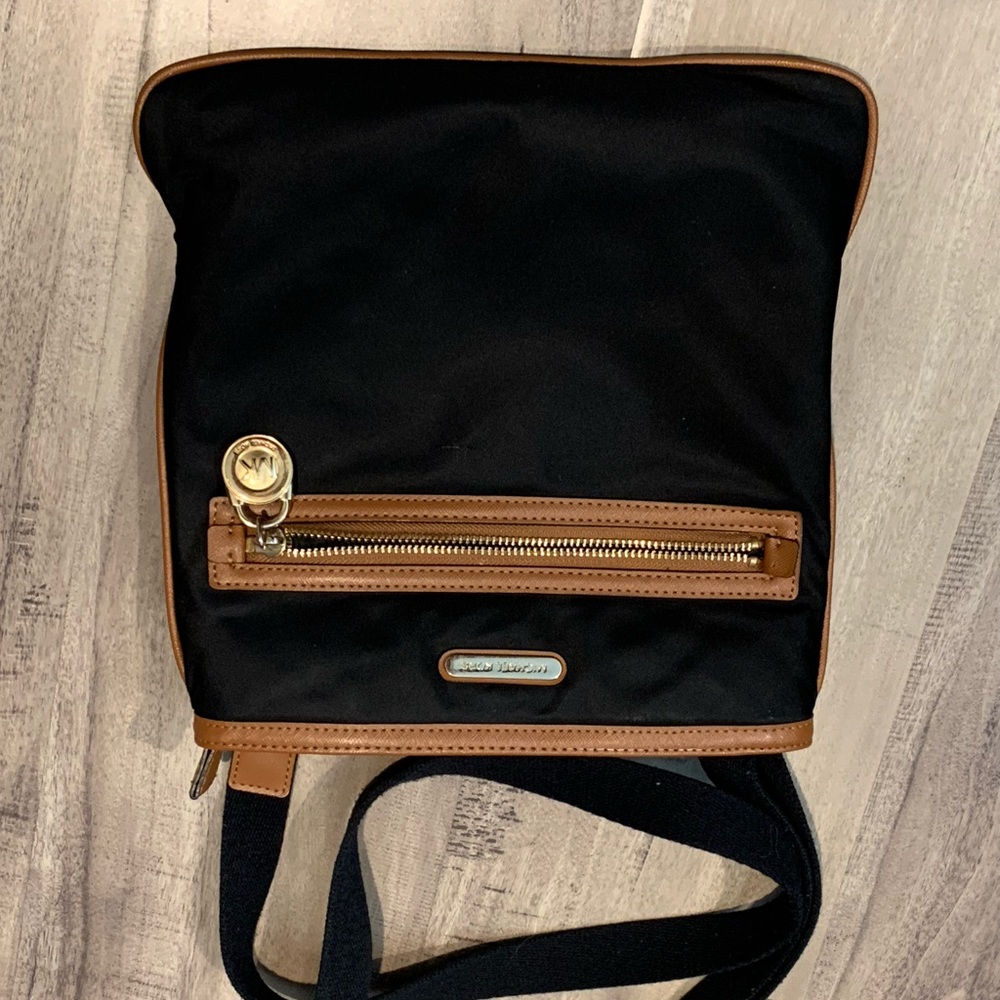 Woman’s Michael Kors Crossbody bag